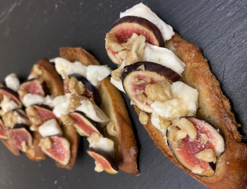 Goat Cheese & Fresh Figs Toasts